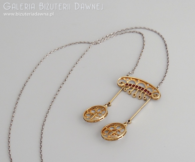 Naszyjnik platynowo-złoty typu negligée, diamenty, rubiny i perły, Francja, XIX/XX w.