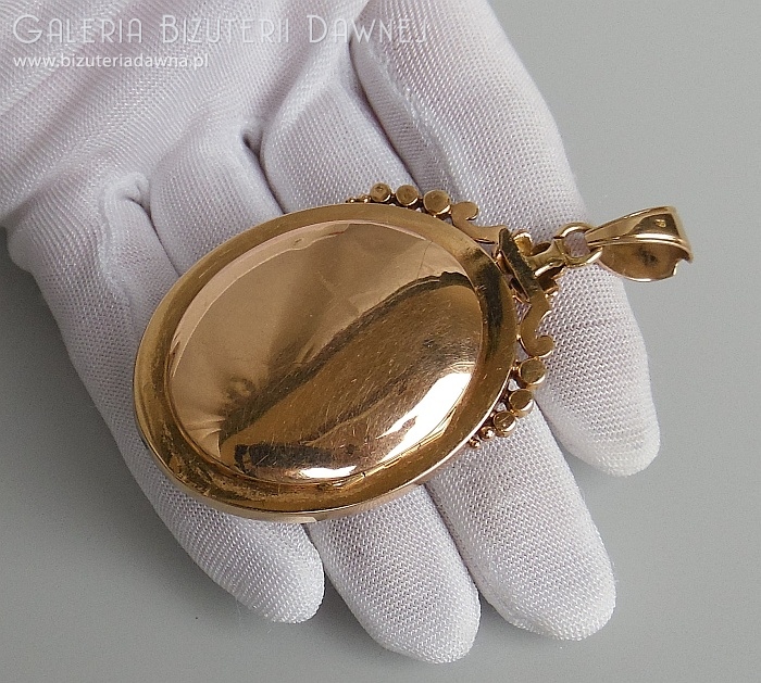 Medalion złoty w formie sekretnika  - diamenty starego szlifu 1,30 CT, perły głębinowe, onyks - Francja XIX w.
