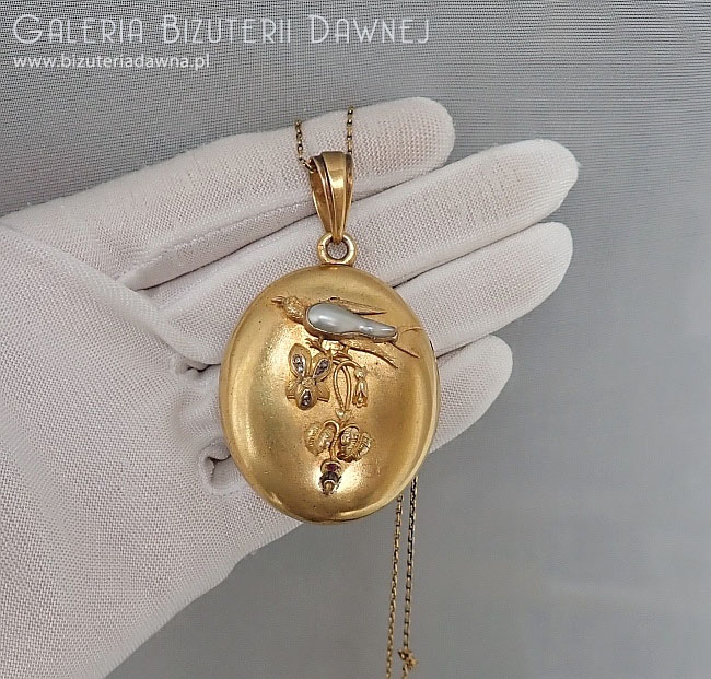Unikalny medalion-sekretnik z motywem jaskółki - perła, diamenty i rubin,  Wiedeń 1866-1872