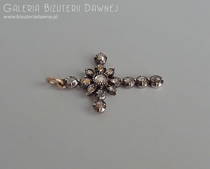 Krzyżyk srebrno-złoty z diamentami w szlifach rozet, II połowa XIX w. 