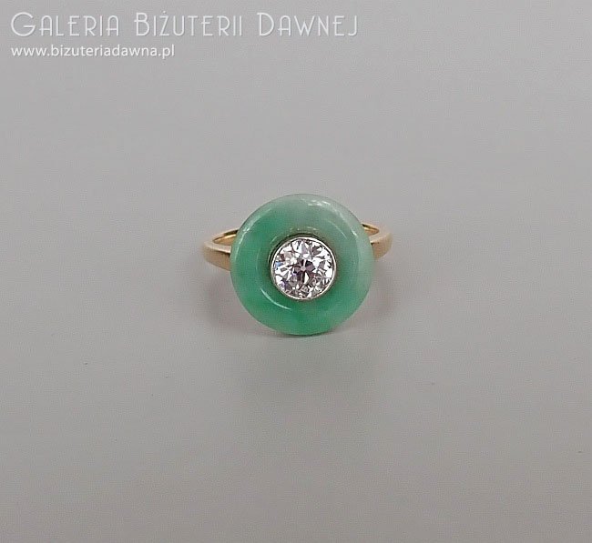 Jadeit i diament - unikalny pierścionek, l.20 .XX w. 