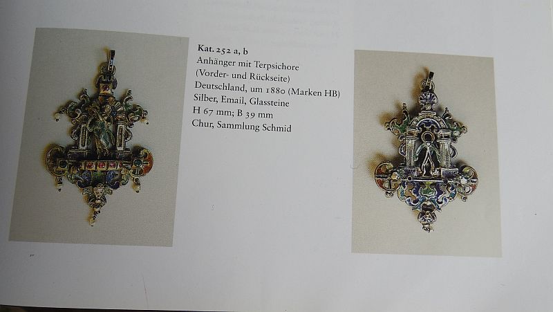 Neorenesans - XIX w. wisior: srebro, emalia, diamenty, rubiny, szmaragdy i Terpsychora, Niemcy, ok.1870/80 r.