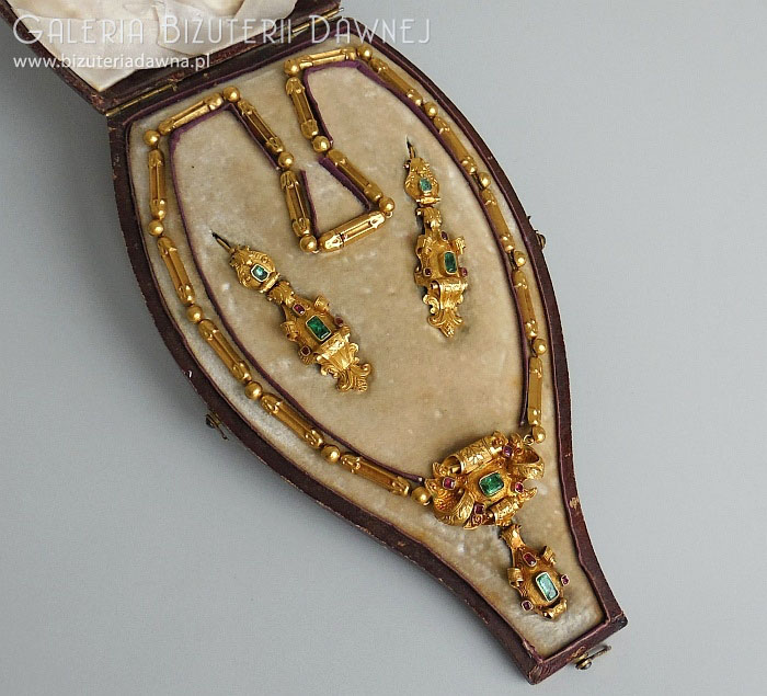 Biedermeier - demi parure: naszyjnik i kolczyki ze szmaragdami i rubinami, ok. 1820-30 r. 