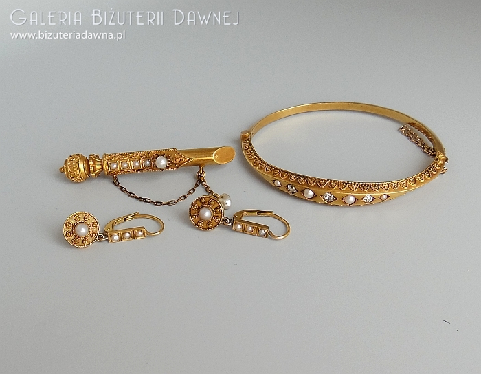 XIX w. demi parure w etui - złoto i  perełki, 1891-1901